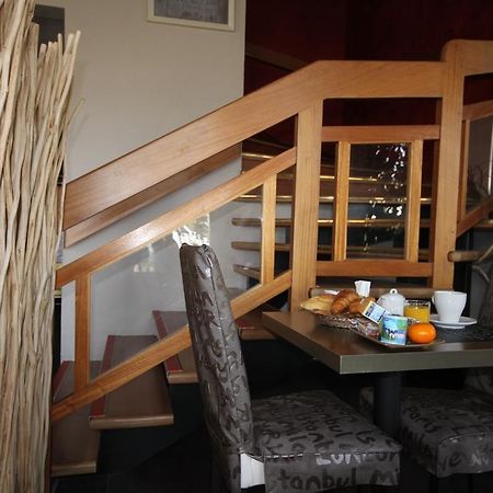 Hotel D'Arcins Latresne ภายนอก รูปภาพ