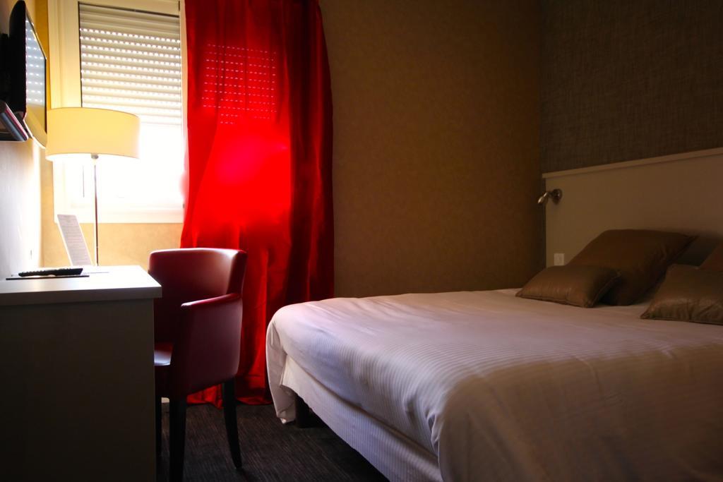 Hotel D'Arcins Latresne ห้อง รูปภาพ