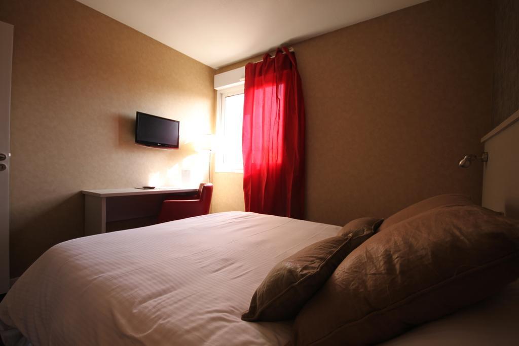 Hotel D'Arcins Latresne ห้อง รูปภาพ