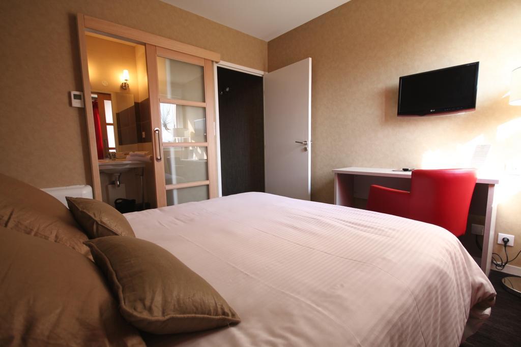 Hotel D'Arcins Latresne ห้อง รูปภาพ