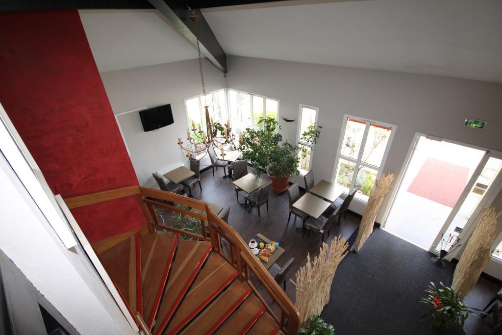 Hotel D'Arcins Latresne ภายนอก รูปภาพ